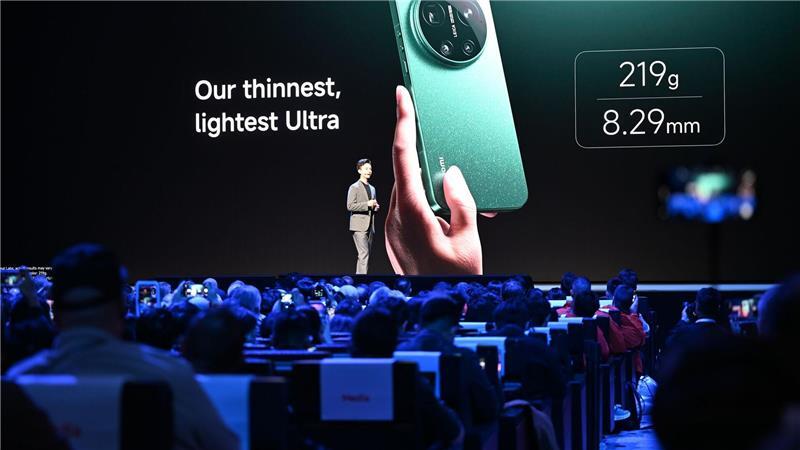 Das neue Xiaomi-Smartphone kostet in etwa so viel wie das iPhone von Apple.