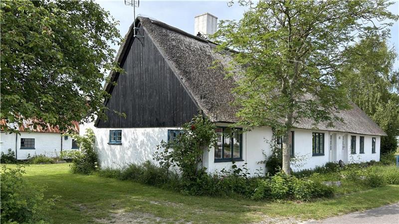 Das neue Zuhause auf Samsø: Das typische dänische Bauernhaus in einem kleinen Dorf ist Baujahr 1850 und es wird im November bezogen.