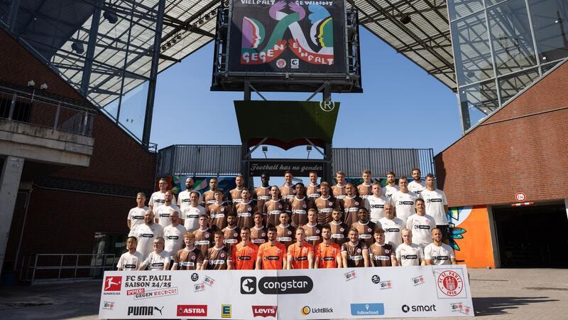 FC St. Pauli schon gut drauf: 3:1 beim Test auf der Insel Das offizielle Mannschaftsfoto des Erstliga-Aufsteigers.