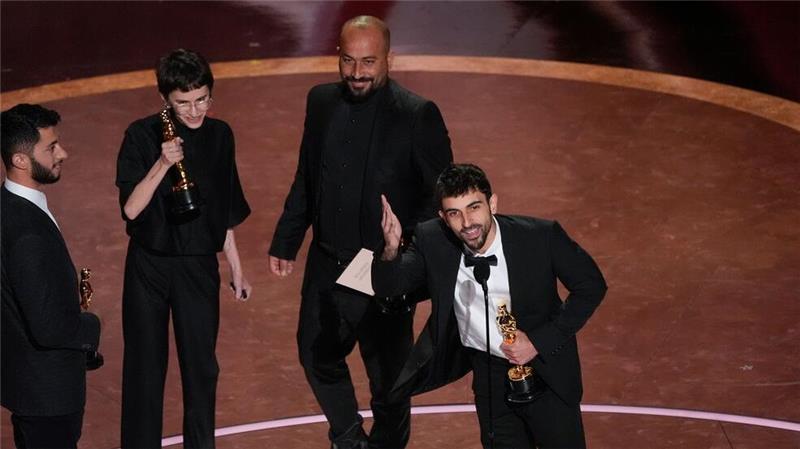 Dokumentarfilm „No Other Land“ gewinnt Oscar Das palästinensisch-israelische Kollektiv rund um Yuval Abraham gewann einen Oscar für den Dokumentarfilm „No Other Land“.
