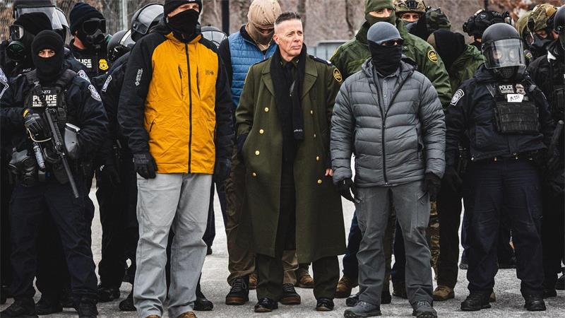 Die Deutschen und Amerika - enttäuschte Liebe? Das rücksichtslose Vorgehen der US-Einwanderungsbehörde ICE und das martialische Aussehen insbesondere des früheren Befehlshabers in Minneapolis, Gregory Bovino, provozierte in vielen Ländern Nazi-Vergleiche (Archivbild).