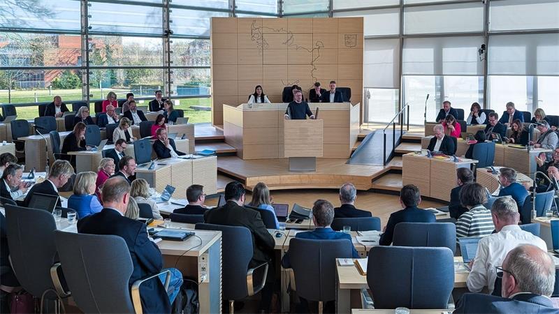 Landtag ringt um Schulpolitik im Norden Das schlechte Abschneiden der deutschen Schülerinnen und Schüler sorgt auch die Abgeordneten im Norden. (Symbolbild)