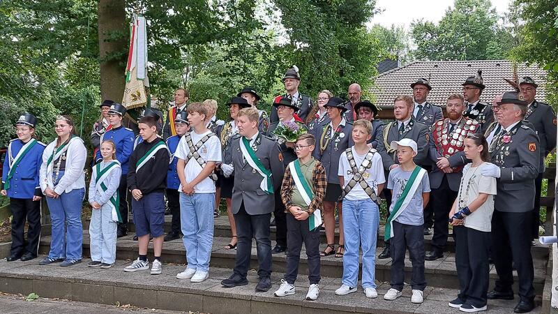 Das sind die neuen Majestäten des Horneburger Schützenvereins.