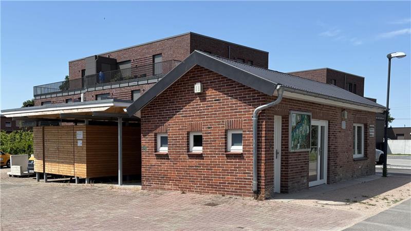 Baustopp! Wohnmobilstellplatz in Horneburg verzögert sich weiter Das umgebaute Hafenkontor wartet weiterhin auf seine Einweihung gemeinsam mit dem Wohnmobilstellplatz.