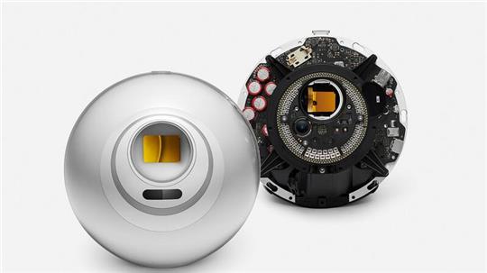 Das undatierte Handout der Tools for Humanity GmbH zeigt Iris-Scanner von Worldcoin.