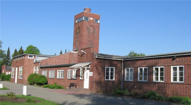 Das zentrale Gebäude der JVA Glasmoor aus dem Jahr 1920 steht unter Denkmalschutz . Foto FHH