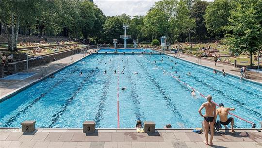 Das Kaifu-Freibad in Hamburg. Foto: Markus Scholz/dpa