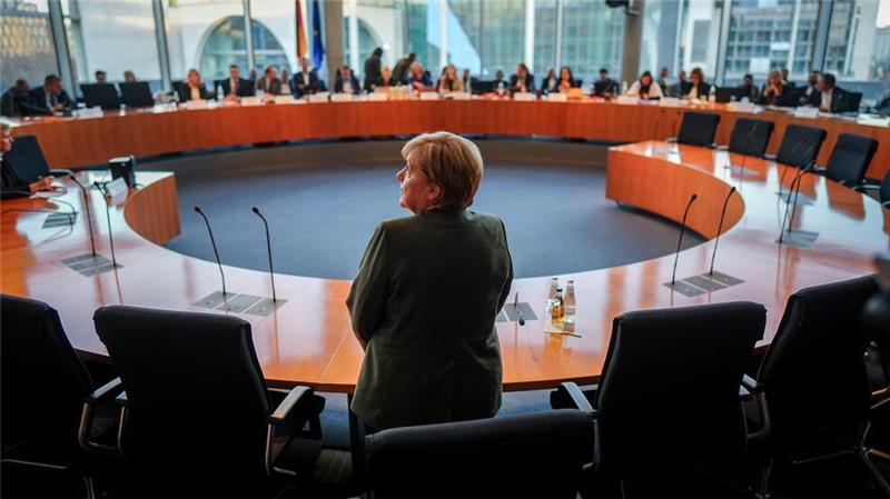 Kabul-Evakuierung: Ein Hauch von Selbstkritik bei Merkel Dass sich Deutschland mit der Bundeswehr nach den Terroranschlägen in den USA vom 11. September 2001 an dem Militäreinsatz in Afghanistan beteiligt hat, findet Altkanzlerin Angela Merkel (CDU) auch im Rückblick richtig.