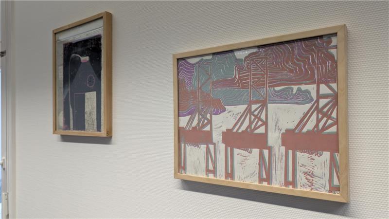 Dass sich Künstler im Rathaus zeigen können und die Wände nicht mehr so kahl sind, ist für Drochtersen eine Win-Win-Situation.