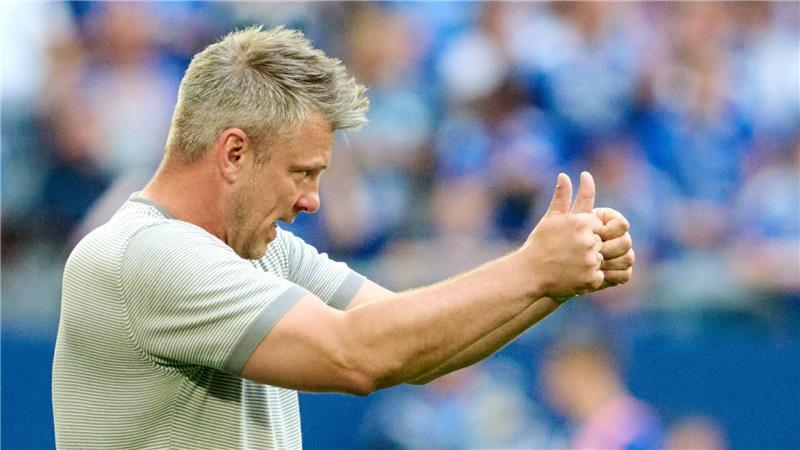 „Bombastischer Verein“ FC: Kwasniok erhält Bundesliga-Chance Daumen hoch für den FC