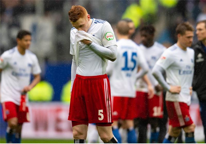 Aberdeen verpflichtet aussortierten HSV-Verteidiger Bates David Bates. Foto: Axel Heimken/dpa