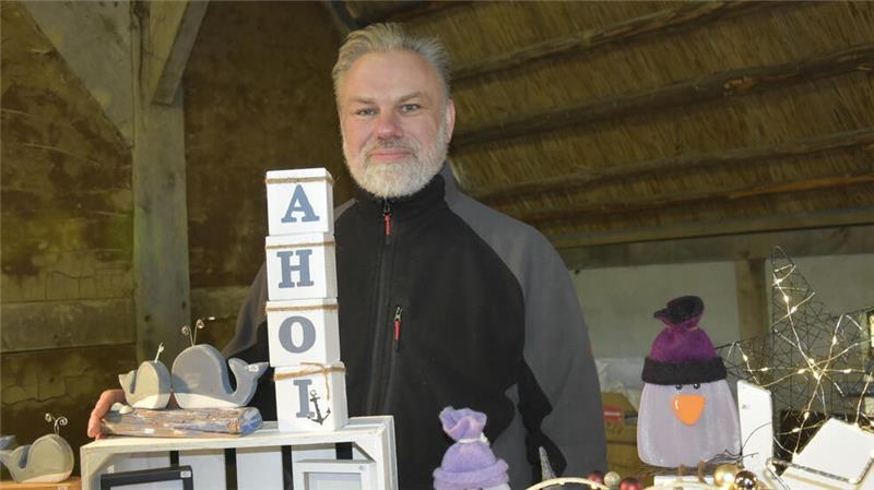 David Grabauskas hat Unikate mit Steinen und Holz im Angebot.