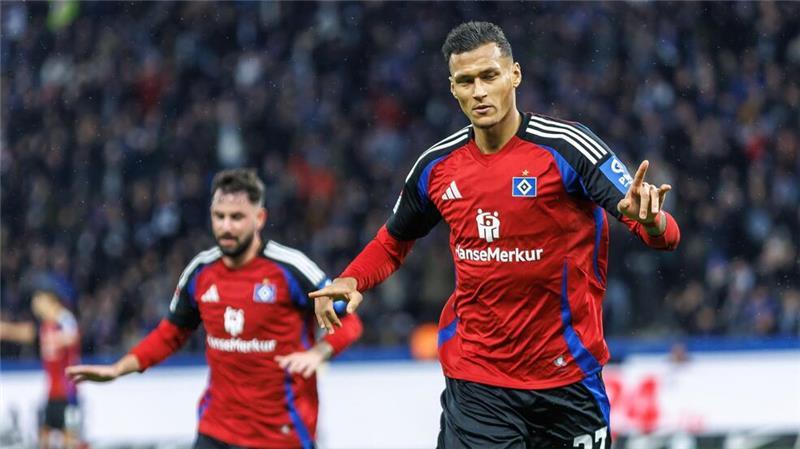 Davie Selke steht nach seiner Jochbogenfraktur vor der Rückkehr in den Kader.