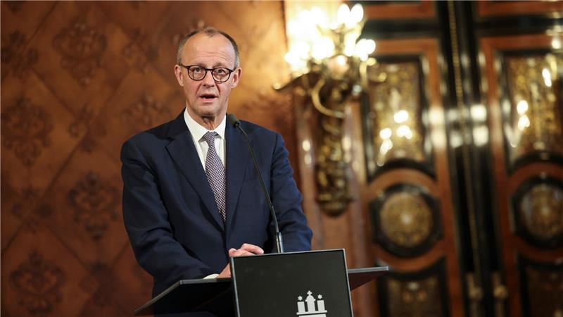 Davos, Brüssel, Rom - und nun Hamburg: Kanzler Merz ist der Gastgeber des Nordsee-Gipfels.