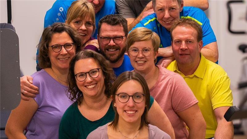 De Moorpuggen spielen eine plattdeutsche Komödie in der Festhalle De Moorpuggen aus Ahrensmoor bringen die Komödie „Fitness, Fitness, Fitness!“ auf die Bühne der Festhalle in Ahrensmoor.