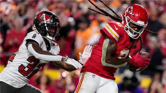 DeAndre Hopkins spielte seine erst zweite Partie für die Chiefs und verbuchte beeindruckende zwei Touchdowns. 
