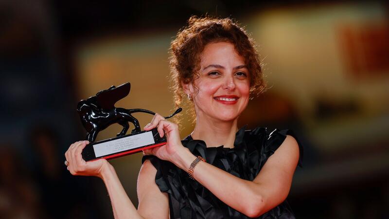 Schweres Thema, leichter Film: Almodóvar gewinnt in Venedig Dea Kulumbegashvili erzählt in ihrem Film von heimlich durchgeführten Abtreibungen.