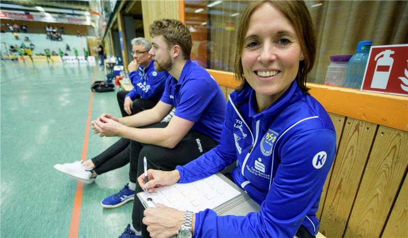 Debbie Klijn betreut die Torhüterinnen des BSV und wird bald auch bei der Nationalmannschaft auf der Trainerbank sitzen. Foto Iso Jürgens