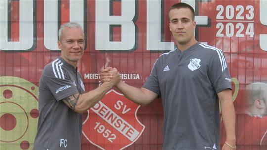 Shake-Hands zwischen Filippo Callerame und Fabio Magdanz.
