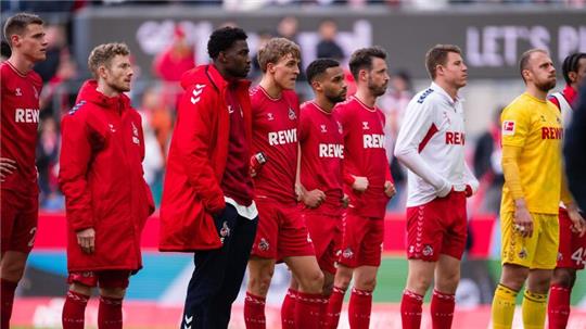 Dem 1. FC Köln droht zum siebten Mal binnen der vergangenen 26 Jahre der Bundesliga-Abstieg.