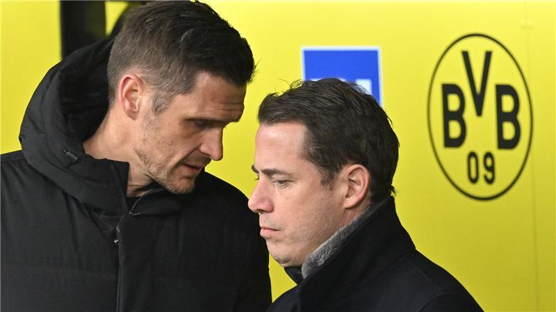 Dem bisherigen Sportdirektor Sebastian Kehl (l) war Lars Ricken (r) bereits als Sport-Geschäftsführer vor die Nase gesetzt worden. 