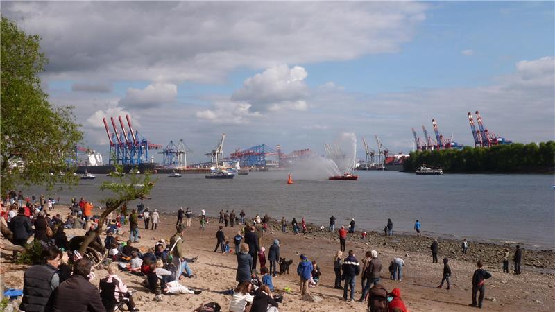 Den 837. Hafengeburtstag hautnah erleben - mit Schiffen vom Stade.