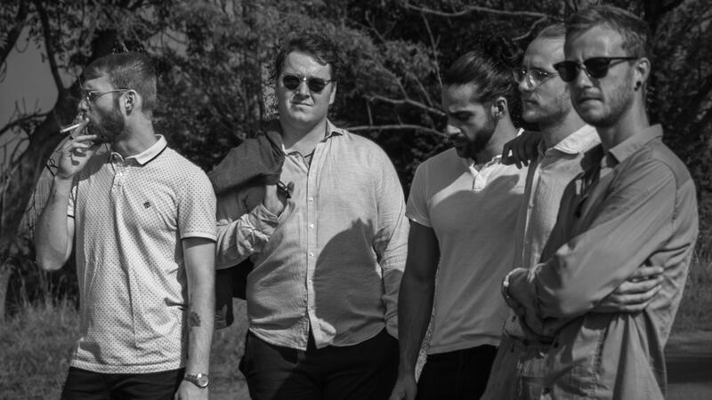 Den Auftakt beim Christmas Beat macht Nicotine Gold. René Biernath hat die Band für seine Redekiste interviewt.