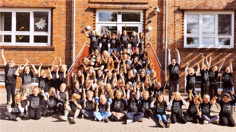 Hanse Song Festival in Stade: Line-up komplett, Vorverkauf beginnt Den Auftakt geben die jungen Talente vom Tiny Wolves-Chor.