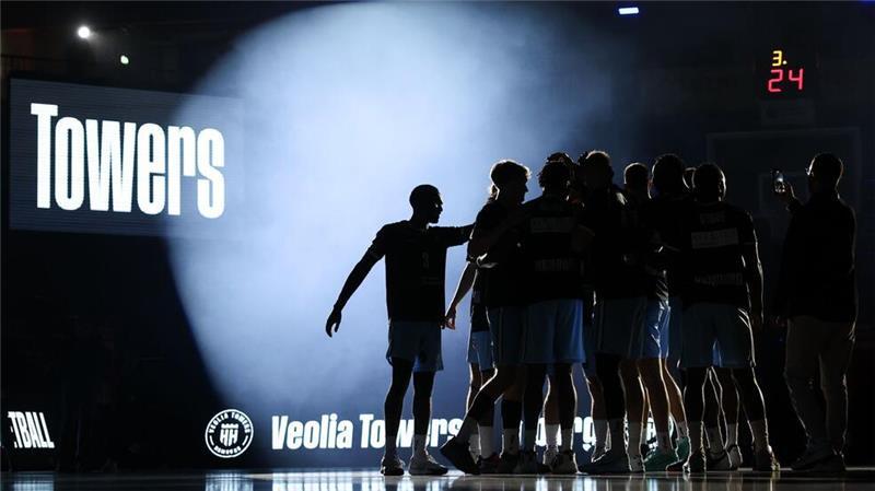 Hamburg Towers vorerst ohne Maronka und Turudic Den Hamburg Towers fehlen in den kommenden Monaten in Zsombor Maronka und Benedikt Turudic wichtige Spieler.