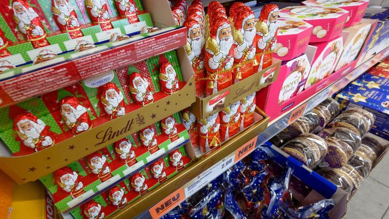 Erste Lebkuchen im Supermarkt: Dieses Thema polarisiert die Massen Den Handelsunternehmen zufolge gibt es bereits im August und September eine große Nachfrage nach Weihnachtsgebäck.