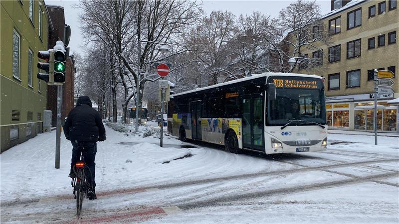 Den Kreis Stade erwarten am Freitag Schneeverwehungen.