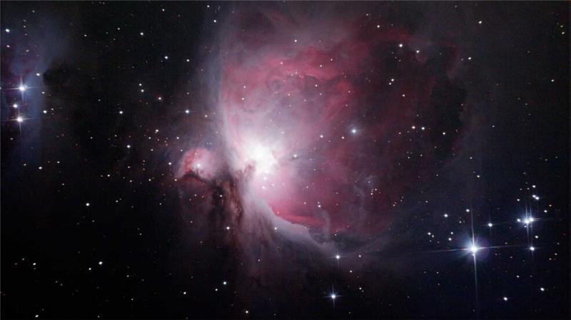 Astronomische Ereignisse: Das passiert 2025 am Himmel über Buxtehude Den Orion-Nebel hat ein Mitglied der Astronomie AG fotografiert. Die Aufnahme durch ein Teleskop zeigt die Farben und Details.