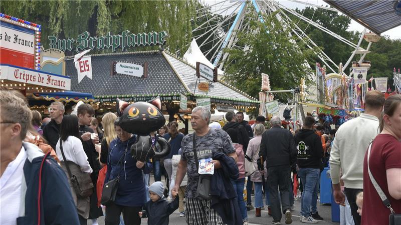 Den Pfingstmarkt besuchen jedes Jahr knapp 100.000 Menschen.
