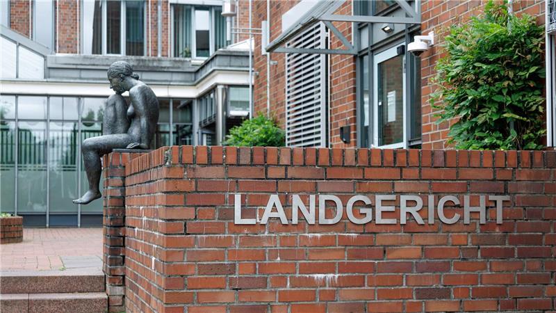 Mordprozess um Messerstiche bei bezahltem Sex Den Prozess führt die Jugendstrafkammer des Landgerichts.