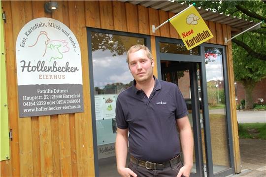 Den Tätern auf der Spur: Nach dem Einbruch in seinen Hofladen hat Jan Dittmer die Dinge selber in die Hand genommen. Fotos: Laudien