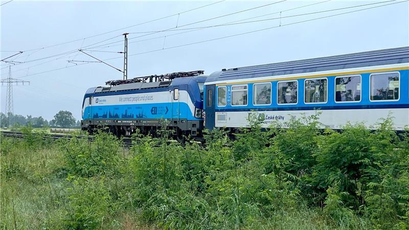 Den Zug für die neue Direktverbindung stellt die Tschechische Bahn ČD. (Archivbild)