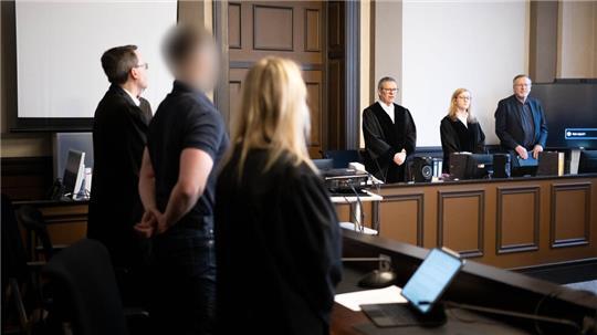 Den angeklagten Florian G. würdigte seine Ex-Frau keines Blickes.