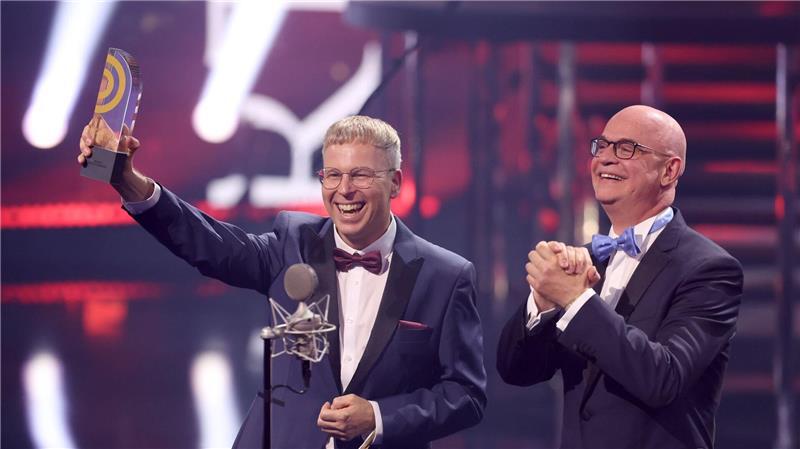 Den ersten Preis des Abends konnten Henry Nowak und Steffen Lukas von Radio PSR mit nach Hause nehmen. 