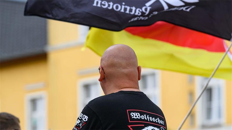 Den größten Zuwachs sieht das Bundesamt für Verfassungsschutz bei den Rechtsextremisten. (Symbolbild)