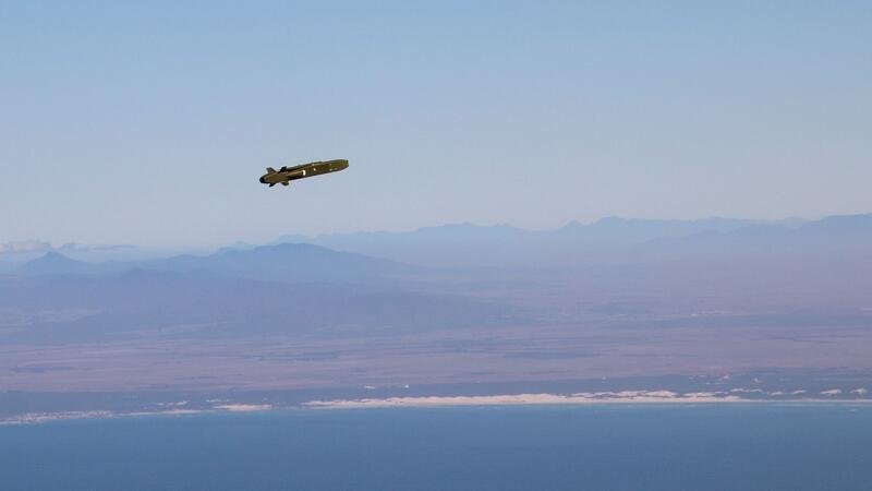 Taurus: Diese Waffe soll sogar Bunker knacken Den raketenförmigen Taurus KEPD-350 bezeichnet die Bundeswehr als einen „der modernsten Flugkörper der Luftwaffe“. Der Name Taurus steht als Abkürzung für die englischen Begriffe „Target Adaptive Unitary and Dispenser Robotic Ubiquity System“.
