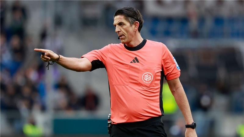 Deniz Aytekin kritisiert den Umgang mit den Schiedsrichtern. (Archivbild) 