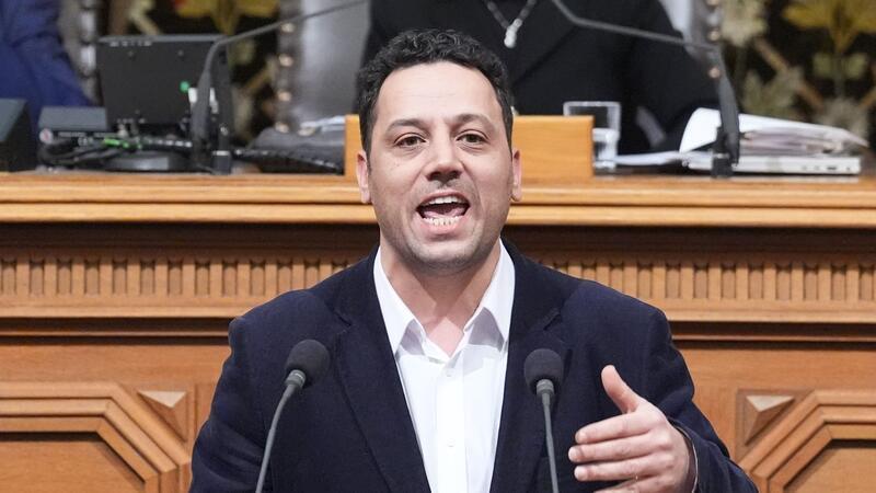 Deniz Celik fordert stärkere Maßnahmen gegen Rechtsextremismus. (Archivbild)