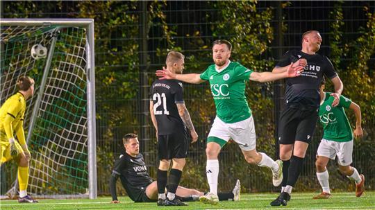 Der Harsefelder Dauerbrenner zündet wieder und glaubt an Erfolgsserie Dennis Osuch hat das schnelle 2:0 gegen Hagen/Uthlede erzielt.