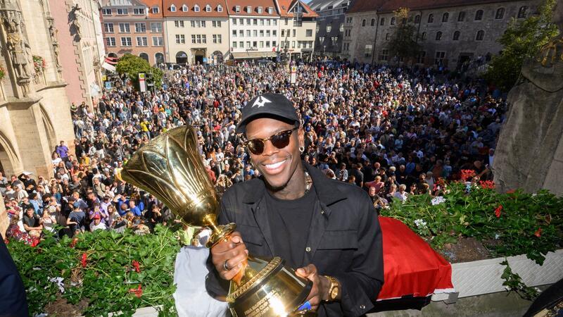 Dennis Schröder, Basketball-Weltmeister.