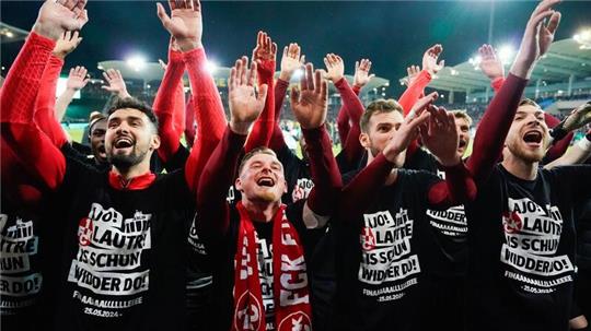 Der 1. FC Kaiserslautern bleibt der 2. Bundesliga erhalten.