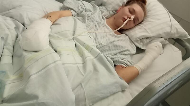 Melody (7) kämpft schon zum zweiten Mal gegen den Krebs Der 22-jährigen Kira Sondermann mussten wegen einer kritischen Durchblutungsstörung alle Finger und weitere Gliedmaßen entfernt werden.