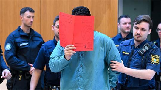 Der 25-Jährige kurz vor seiner Verurteilung vor dem Oberlandesgericht München.