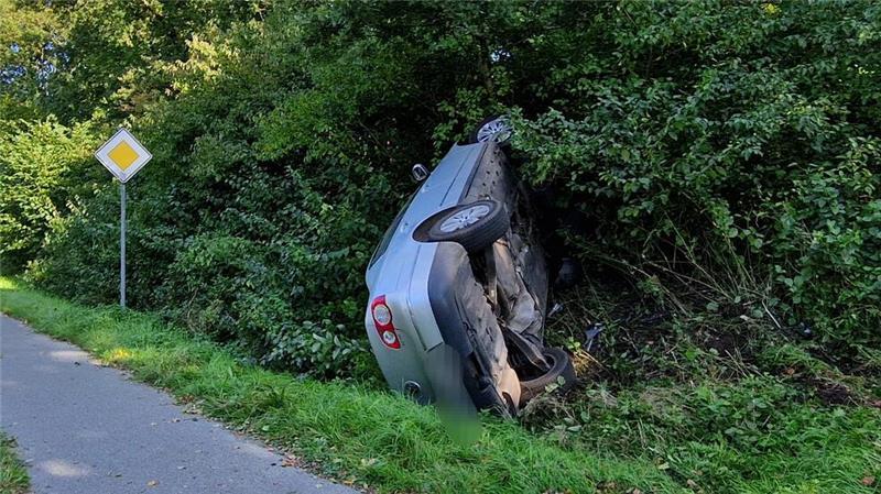 Der 31-jährige Fahrer aus Geestland konnte eigenständig den Wagen verlassen.
