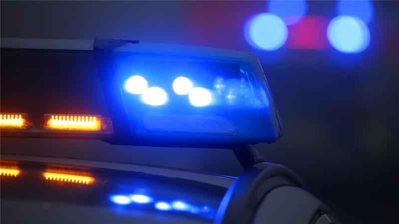Der 44-Jährige wurde mit lebensgefährlichen Verletzungen ins Krankenhaus gebracht. (Symbolbild)