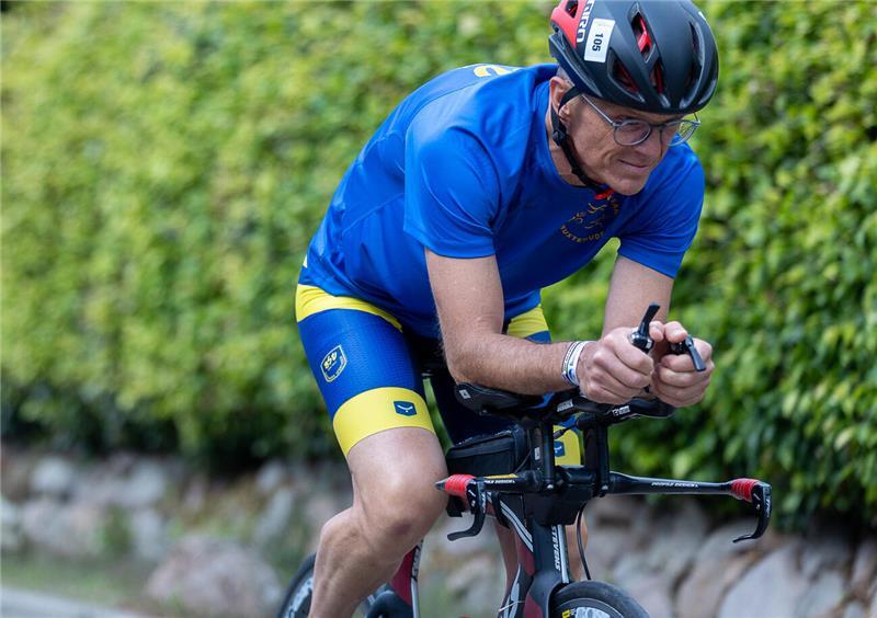 André Flömer beim Radtraining.